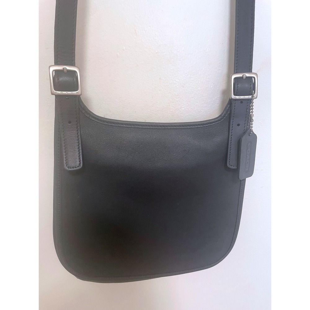Coach Vintage Navy Hippie Flap Slim Saddle Bag Leather‎ Crossbody Bag 9131